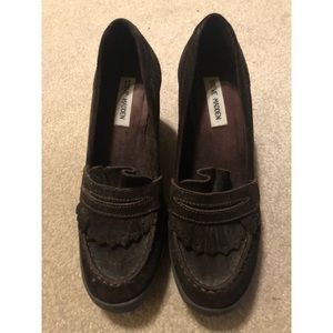 Steve Madden Brown suede wedges